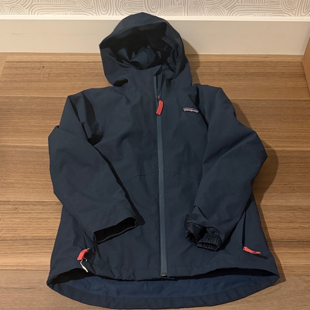 Patagonia Dark Blue Hooded ski Jacket with pink separate zip fleece